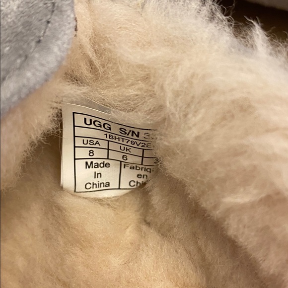 UGG Ansley slipper, preowned, gently used, sz. 8 - Picture 5 of 5